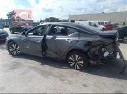 نيسان ألتيما